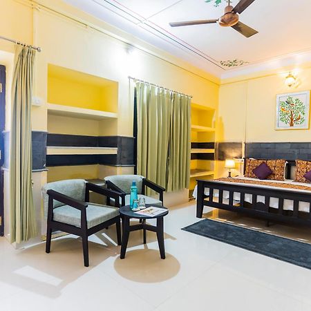Kalyan Villa Homestay Ουνταϊπούρ Εξωτερικό φωτογραφία