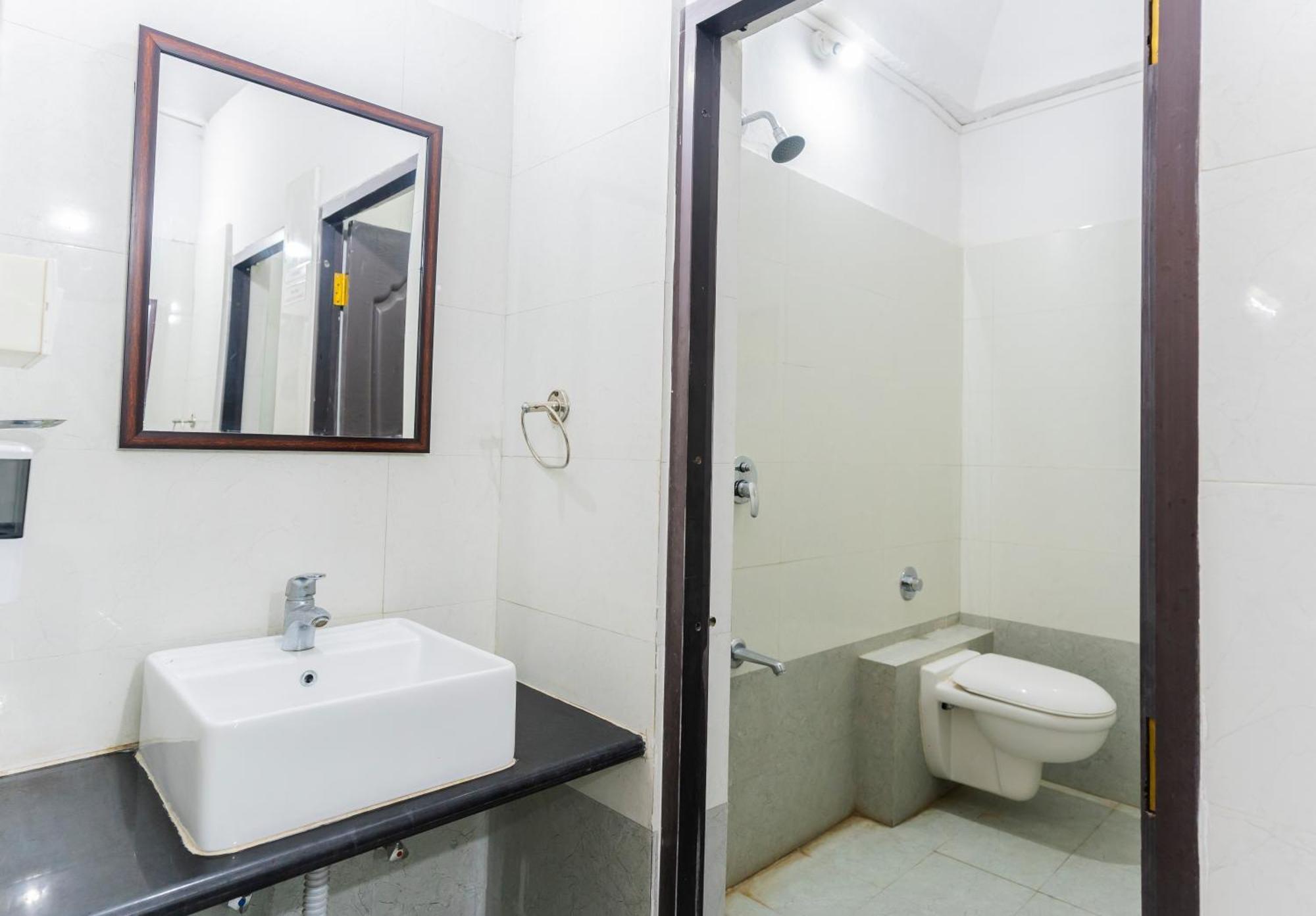 Kalyan Villa Homestay Ουνταϊπούρ Εξωτερικό φωτογραφία