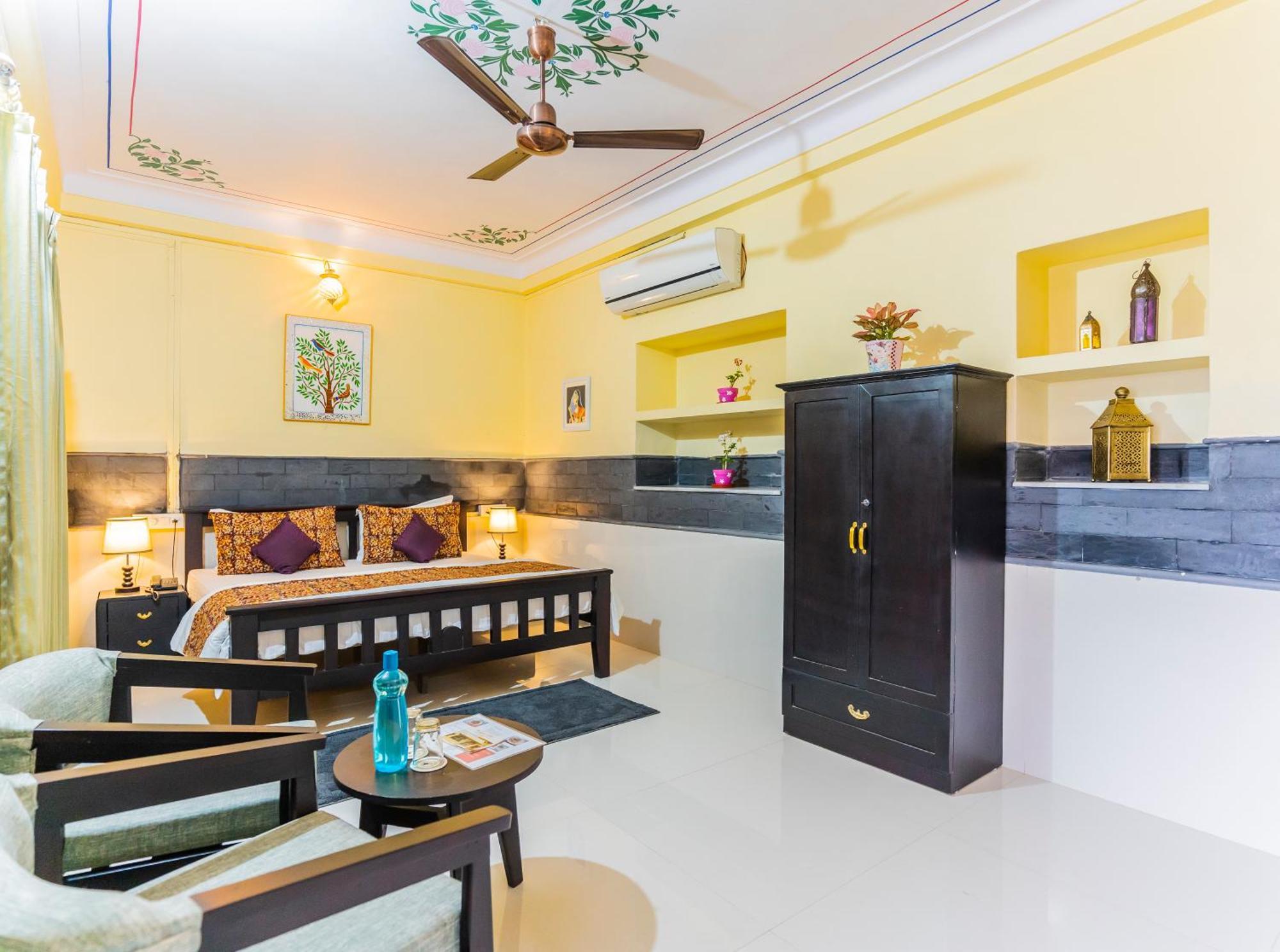 Kalyan Villa Homestay Ουνταϊπούρ Εξωτερικό φωτογραφία