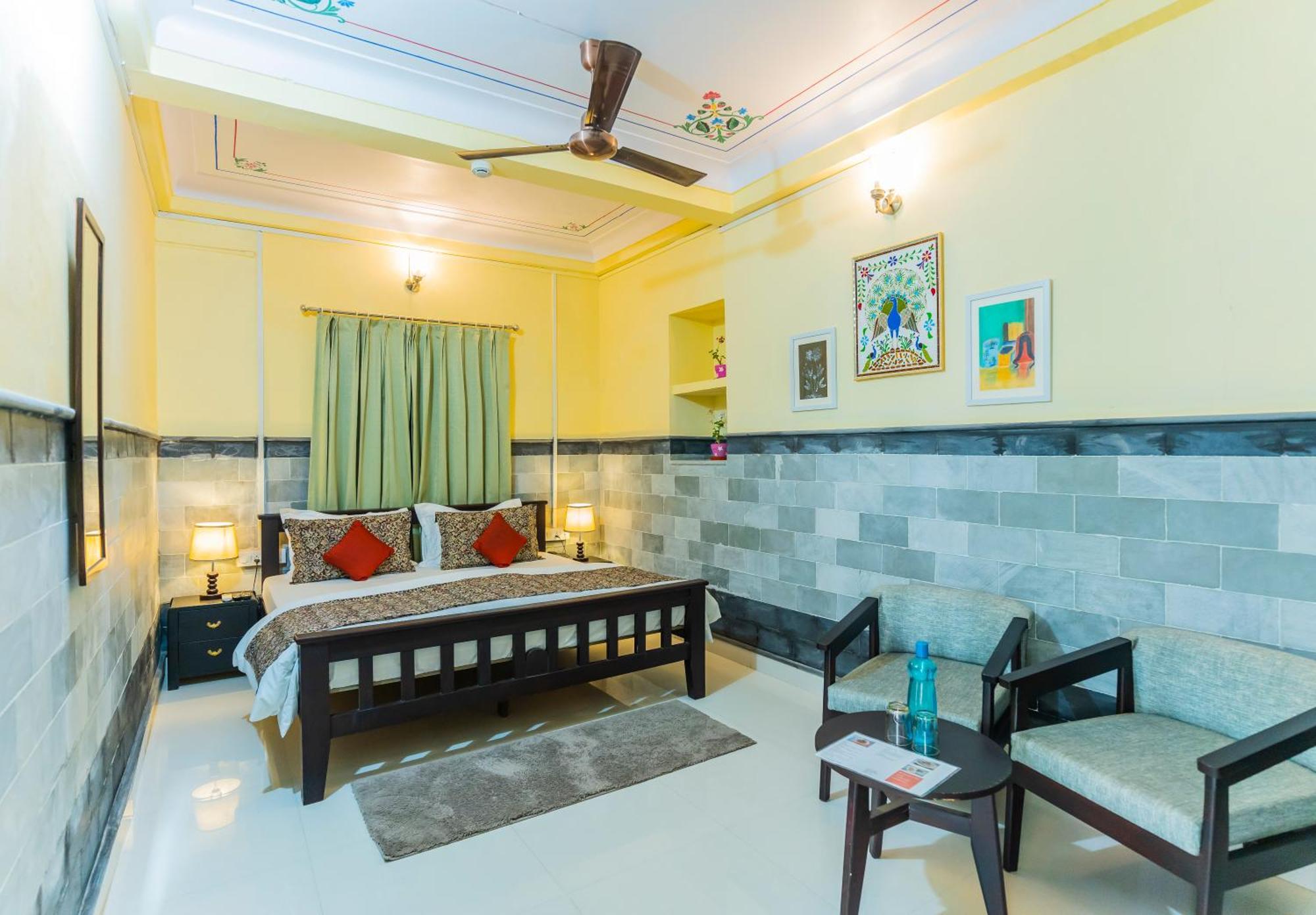 Kalyan Villa Homestay Ουνταϊπούρ Εξωτερικό φωτογραφία